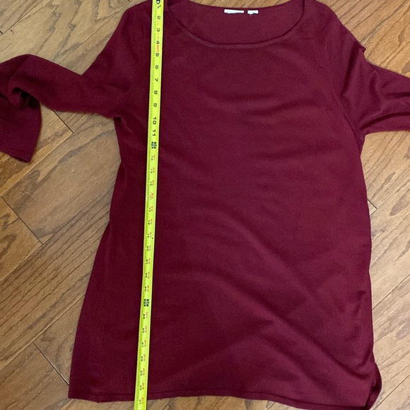 Burgundy/ red O/S Tunic sweater with zipper on left side -Size Large - Picture 8 of 8